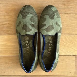 Rothy’s size 7 green army loafer